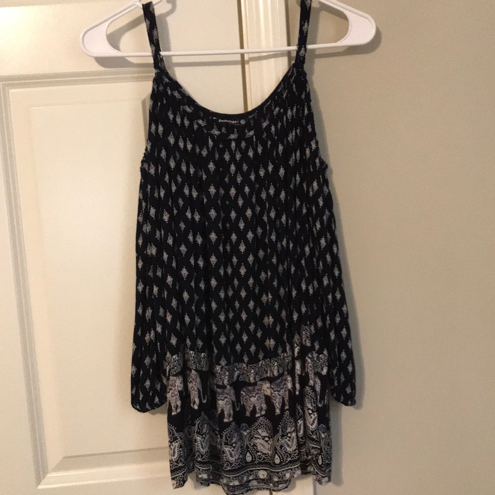 Off the shoulder tank w/ cold shoulder